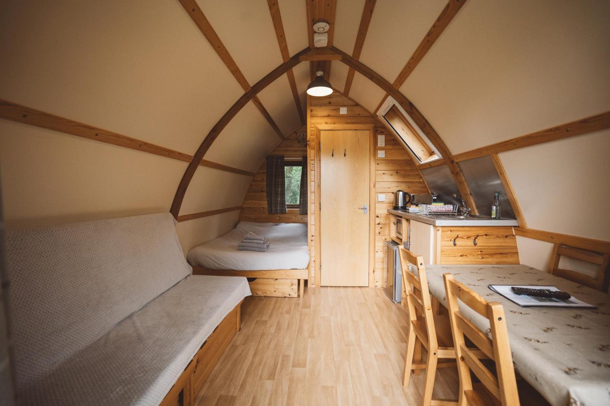 Ball Hall Farm By Wigwam Holidays East Cottingwith Room photo